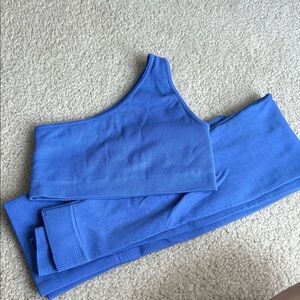 SET Active Blue Leggings and Top Set
